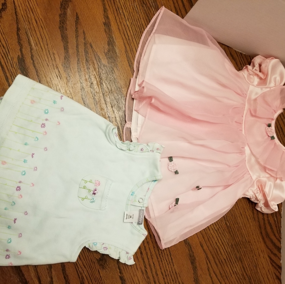 NEW never used  2 outfit size 3 months